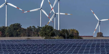 Global Renewables Energy -1404-09-012-1-3 Global Renewables Energy -1404-09-012-1-3